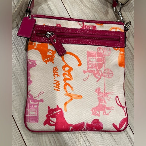 Coach Bags Coach Horse Carriage Crossbody Bag Swingpack Poshmark